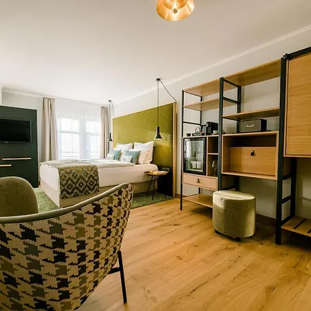 Weinhotel Freylich Zahn Hotel 4*