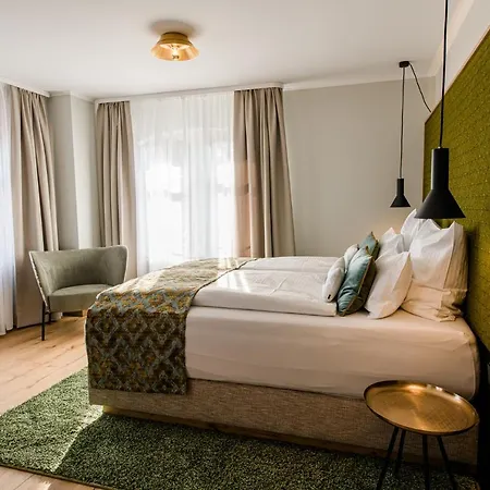 Hotel Weinhotel Freylich Zahn 4*