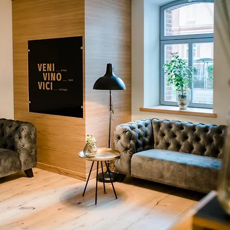 Weinhotel Freylich Zahn Otel