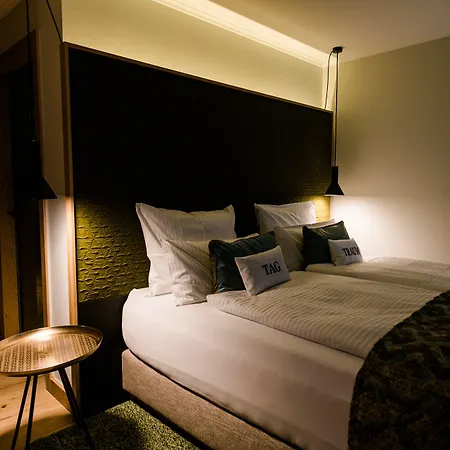 Hotel Weinhotel Freylich Zahn 4*