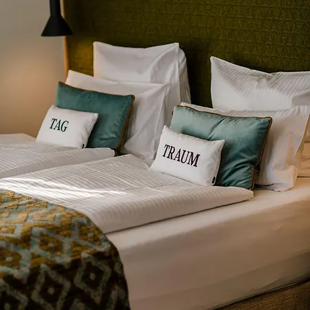Weinhotel Freylich Zahn 4* Freyburg