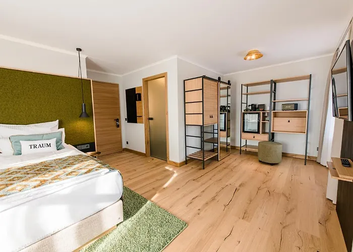 Weinhotel Freylich Zahn 4*