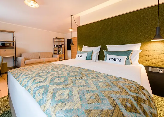 Weinhotel Freylich Zahn 4* Freyburg