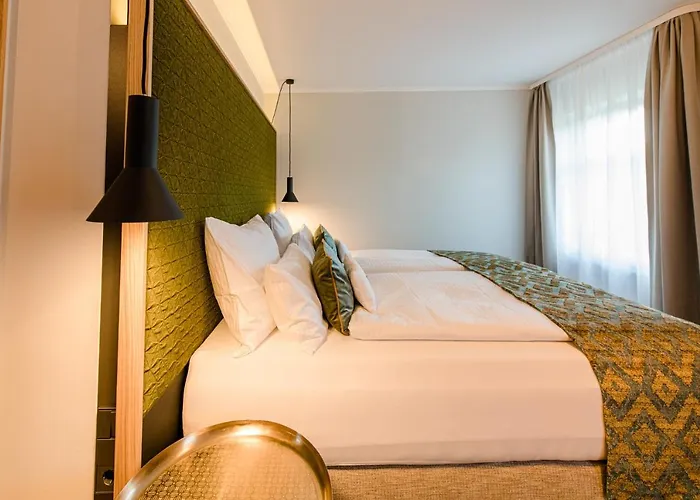 Hotel Weinhotel Freylich Zahn 4*