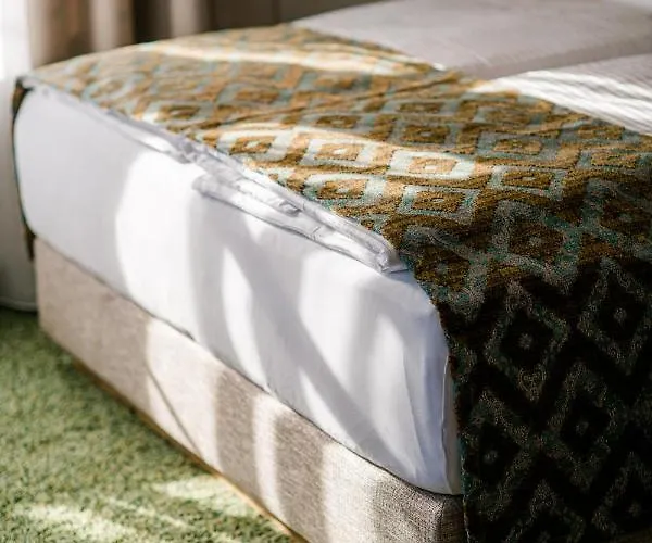 Hotel Weinhotel Freylich Zahn 4*