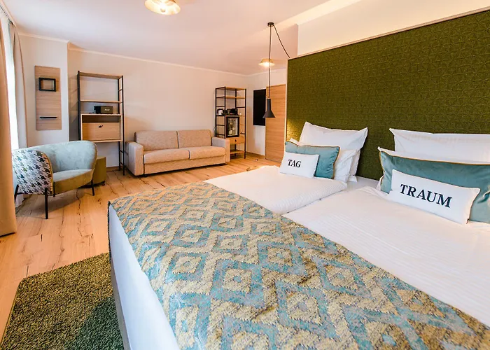 Weinhotel Freylich Zahn Otel